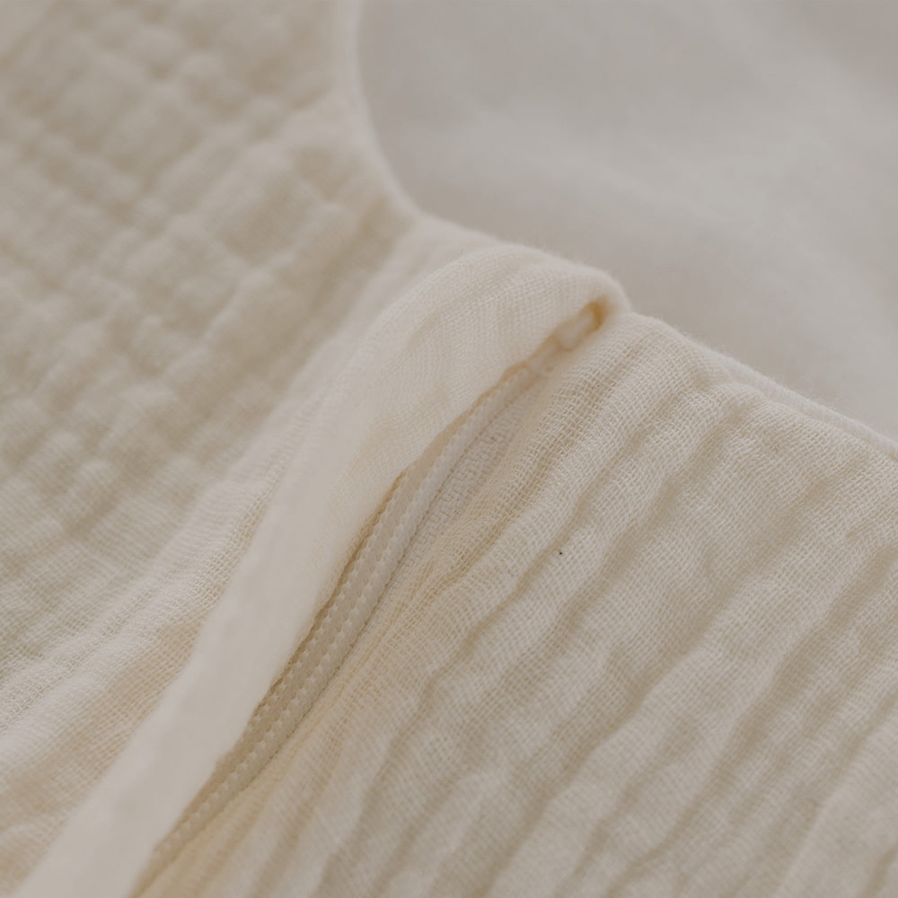 Summer Sleeping bag in cotton muslin beige detail chin protection
