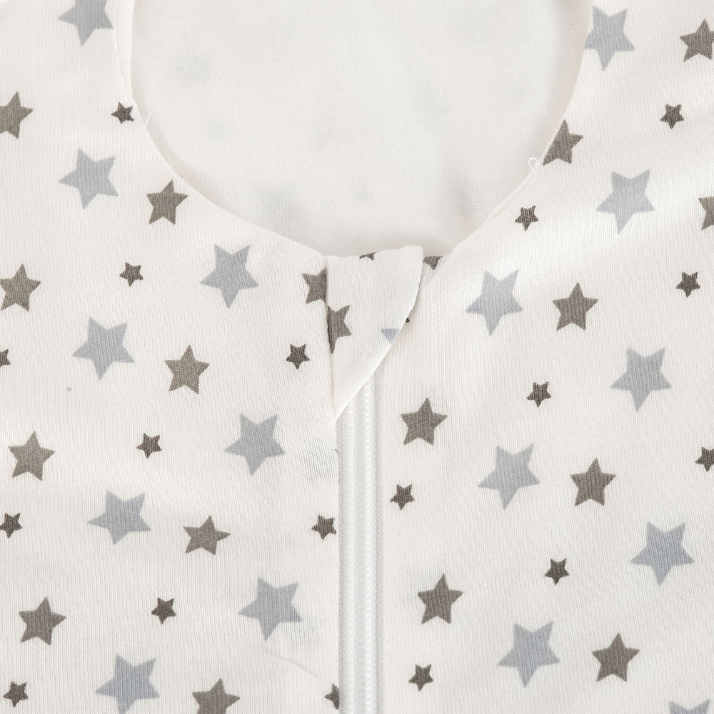 Summer sleeping bag white with grey stars in TENCEL™ detail chin protection
