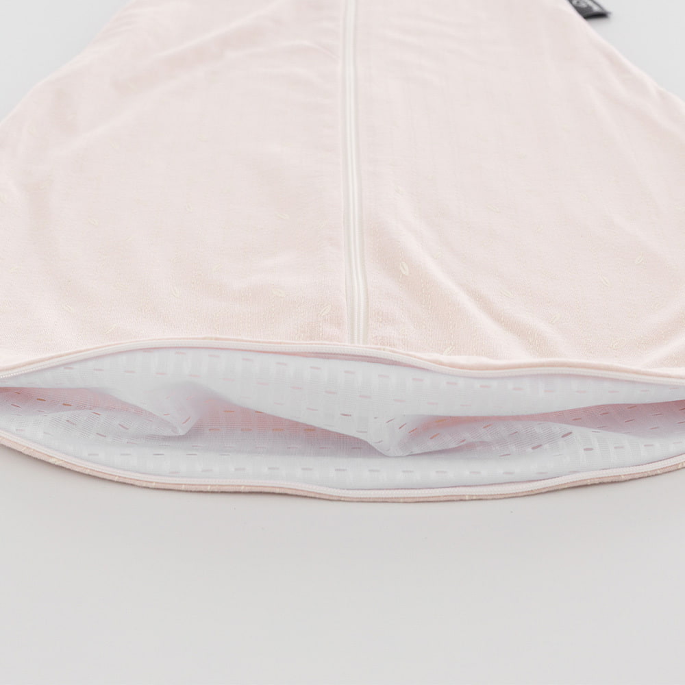 Sleeping bag certified by GOTS Leaves beige detail ventilation slit at the bottom