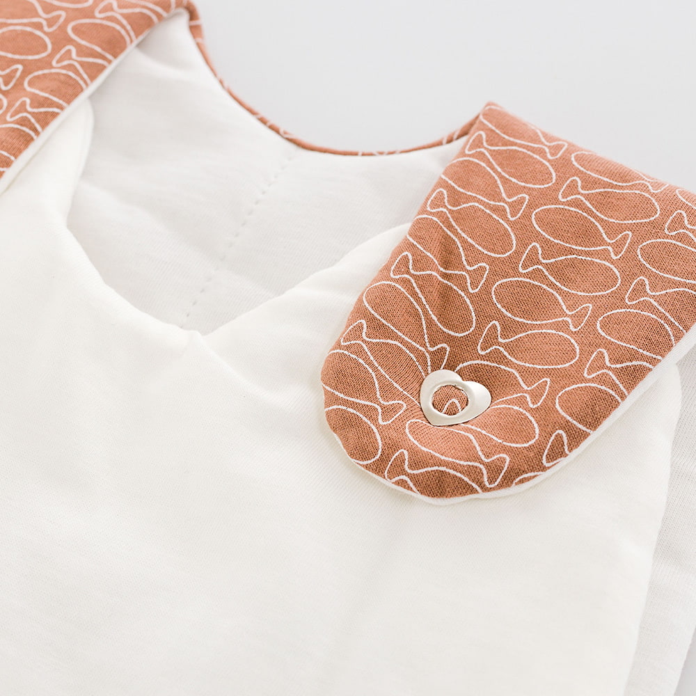Sleeping Bag LIEBMICH Fish brown detail heart press studs