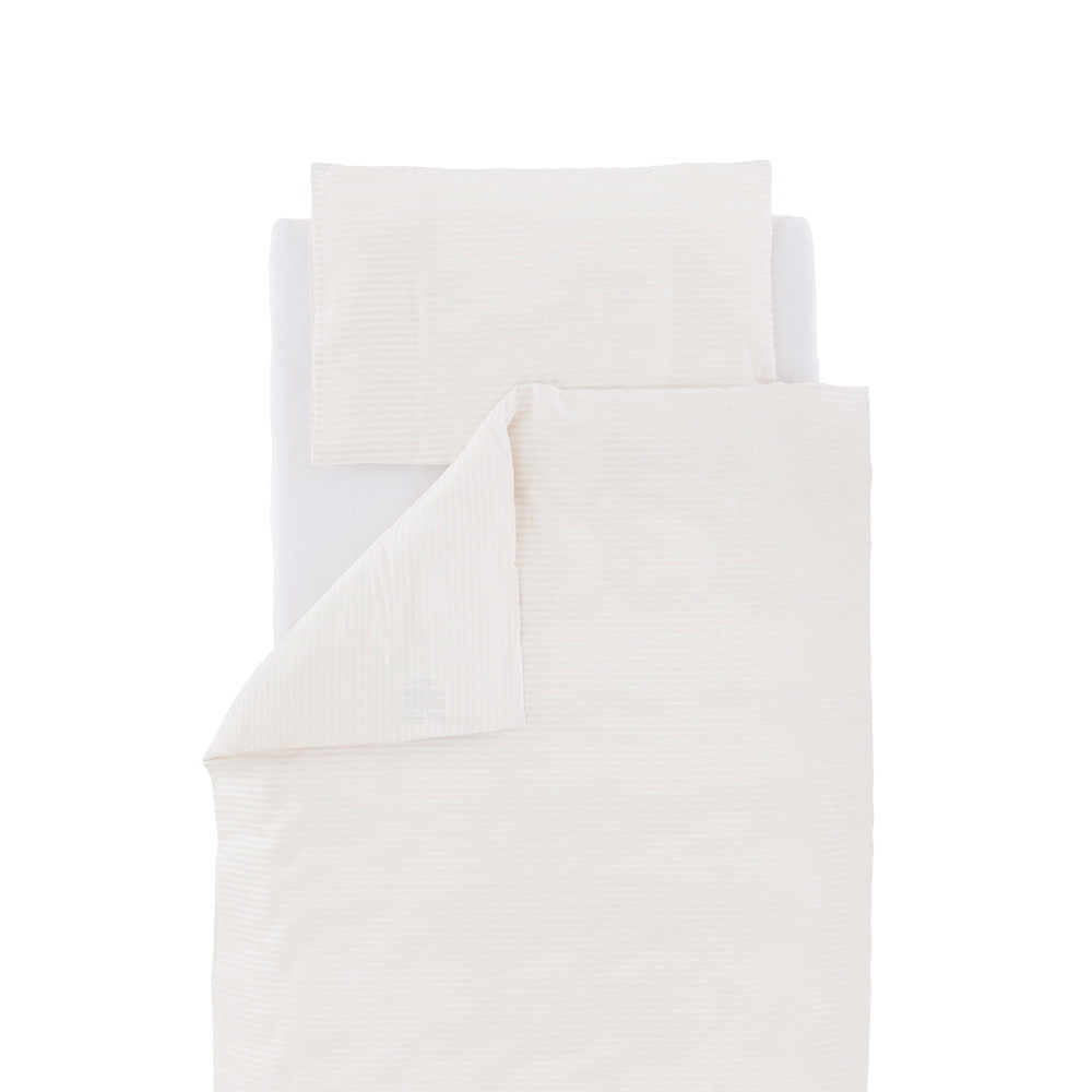 bed-linen-strips-cream-bottom-cut-off