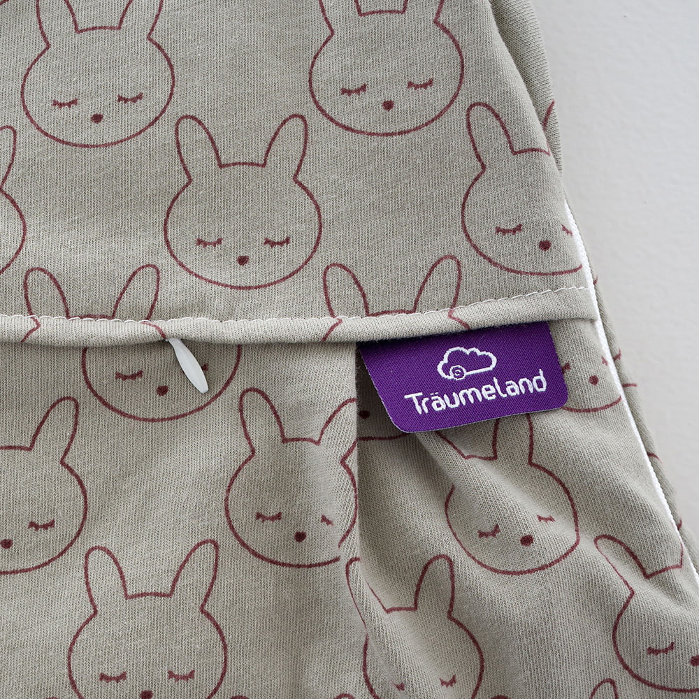 Sleeping Bag Cuddly Bunny green detail label