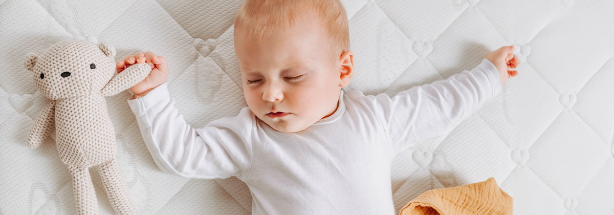 matratze-baby-header-babymatratze-schlafen matratze-baby-header-babymatratze-schlafen