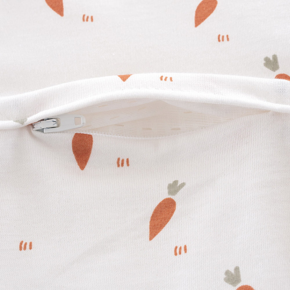 	
Sleeping Bag LIEBMICH Carota detail front ventilation slit