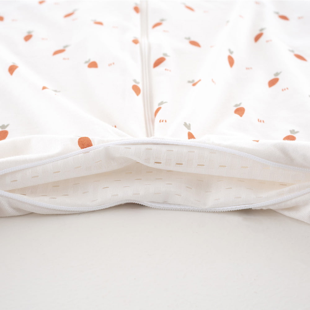 Sleep overall light TO GO Carota detail ventilation slit