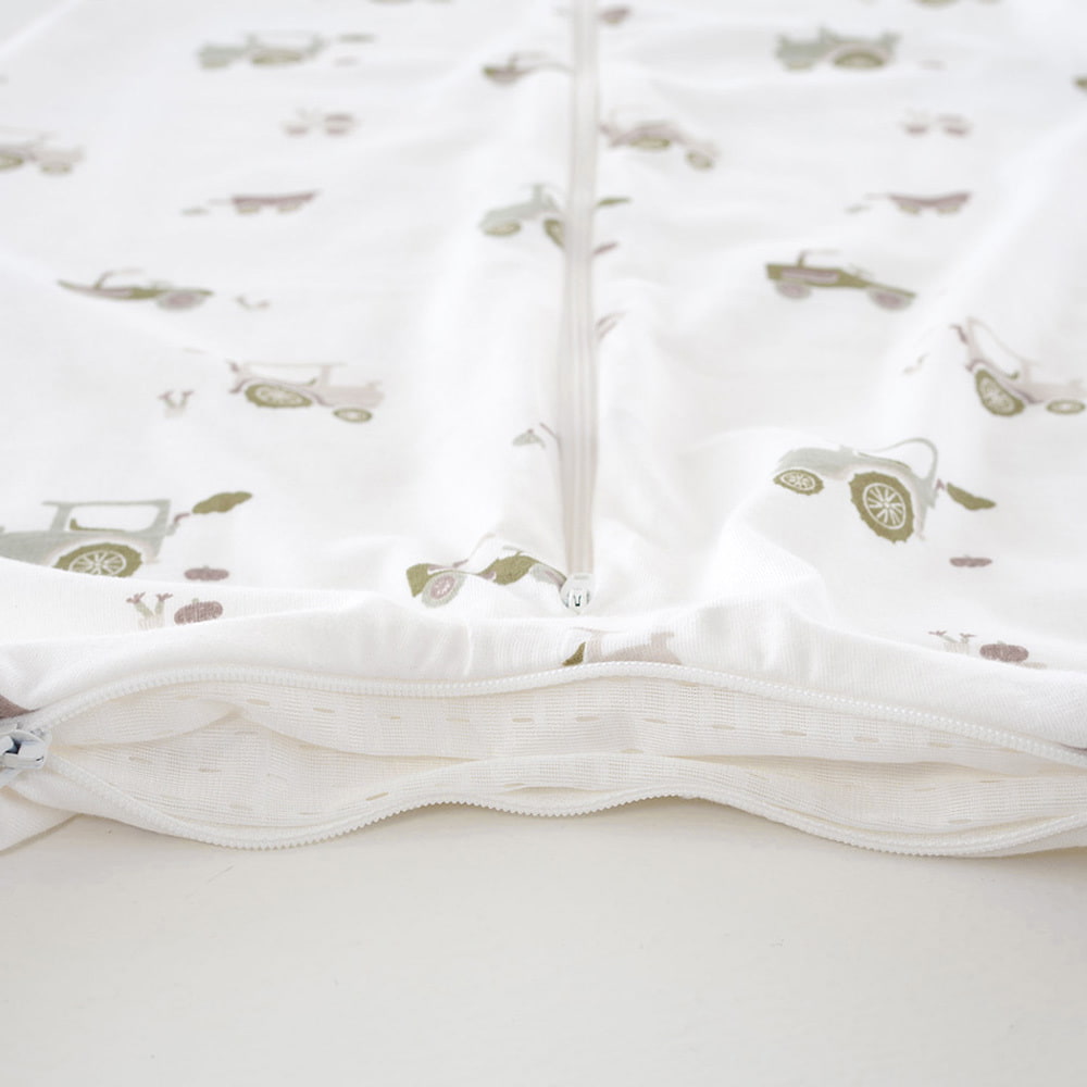 Sleep overall light TO GO Little Farm green detail ventilation slit