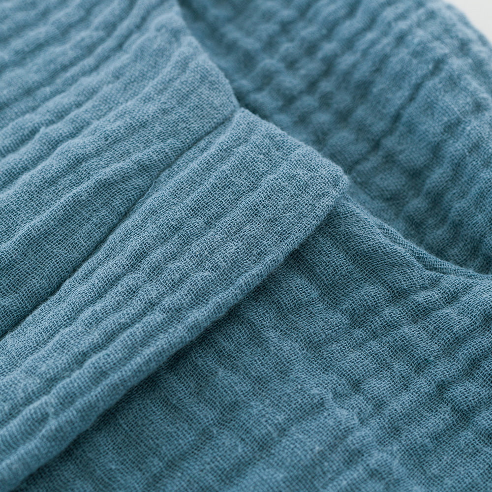 Summer Sleeping bag in cotton muslin denim blue detail chin protection
