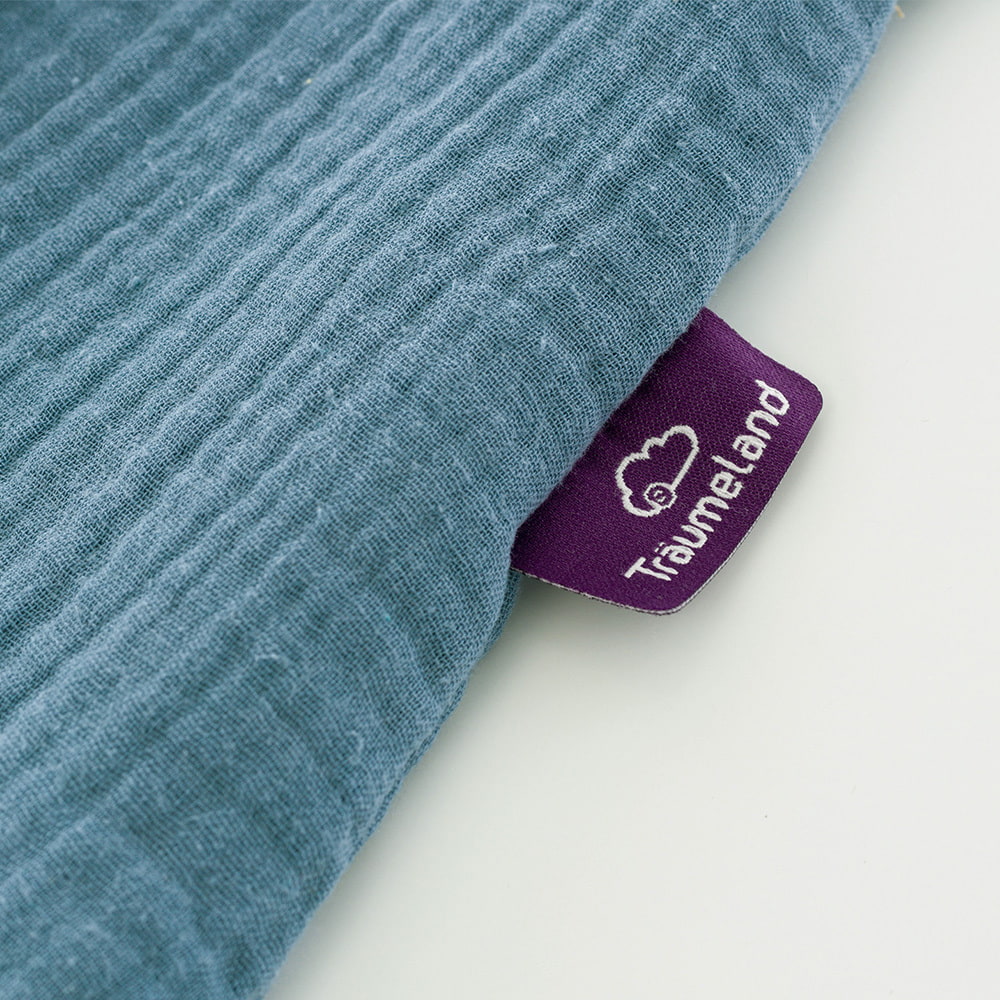 Summer Sleeping bag in cotton muslin denim blue detail label