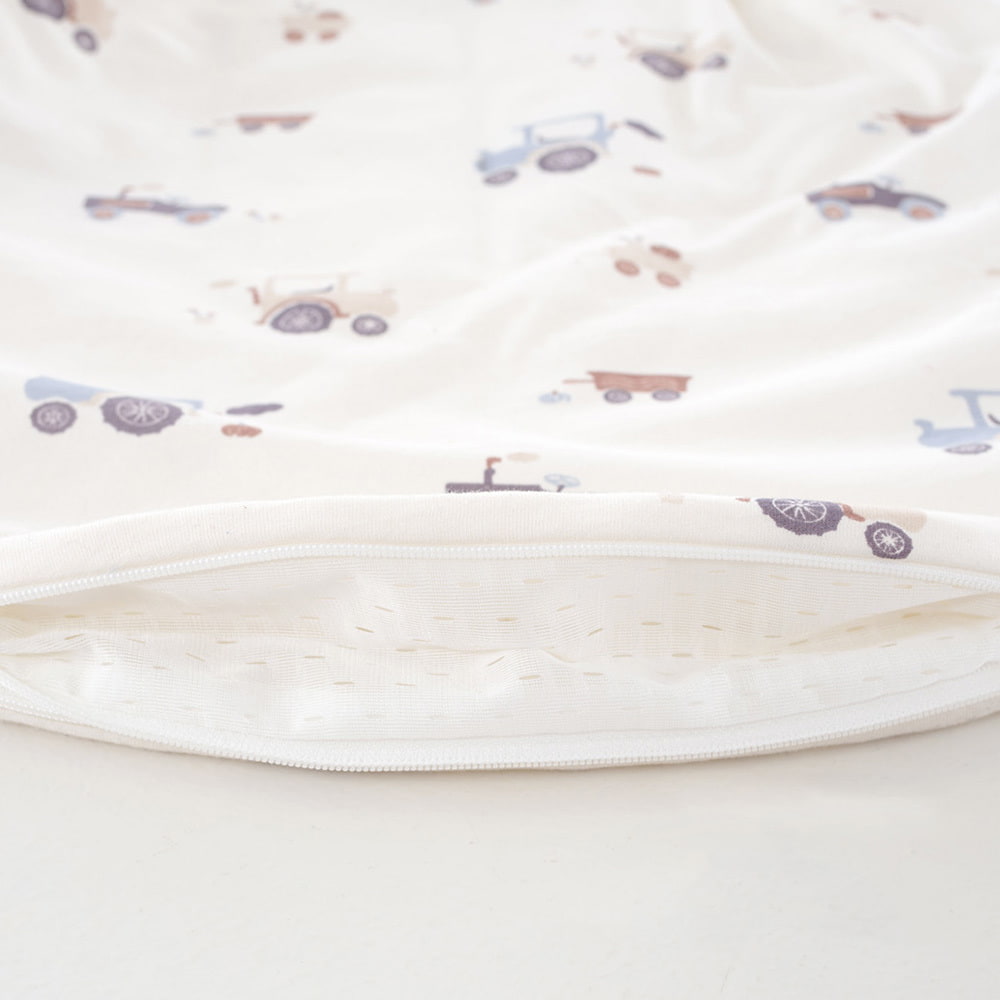 Sleeping Bag LIEBMICH Little Farm blue detail front ventilation slit