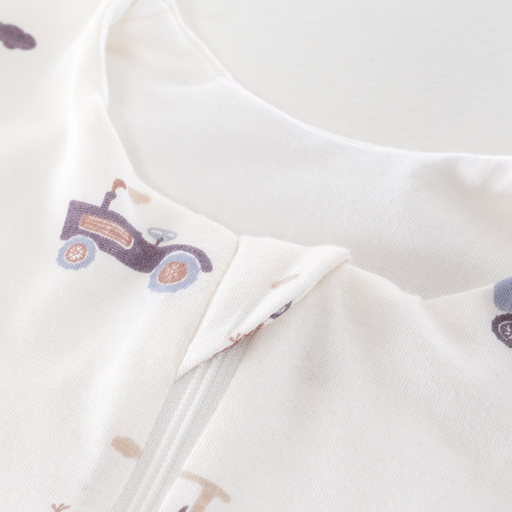 Summer sleeping bag Little Farm blue in cotton detail chin protection