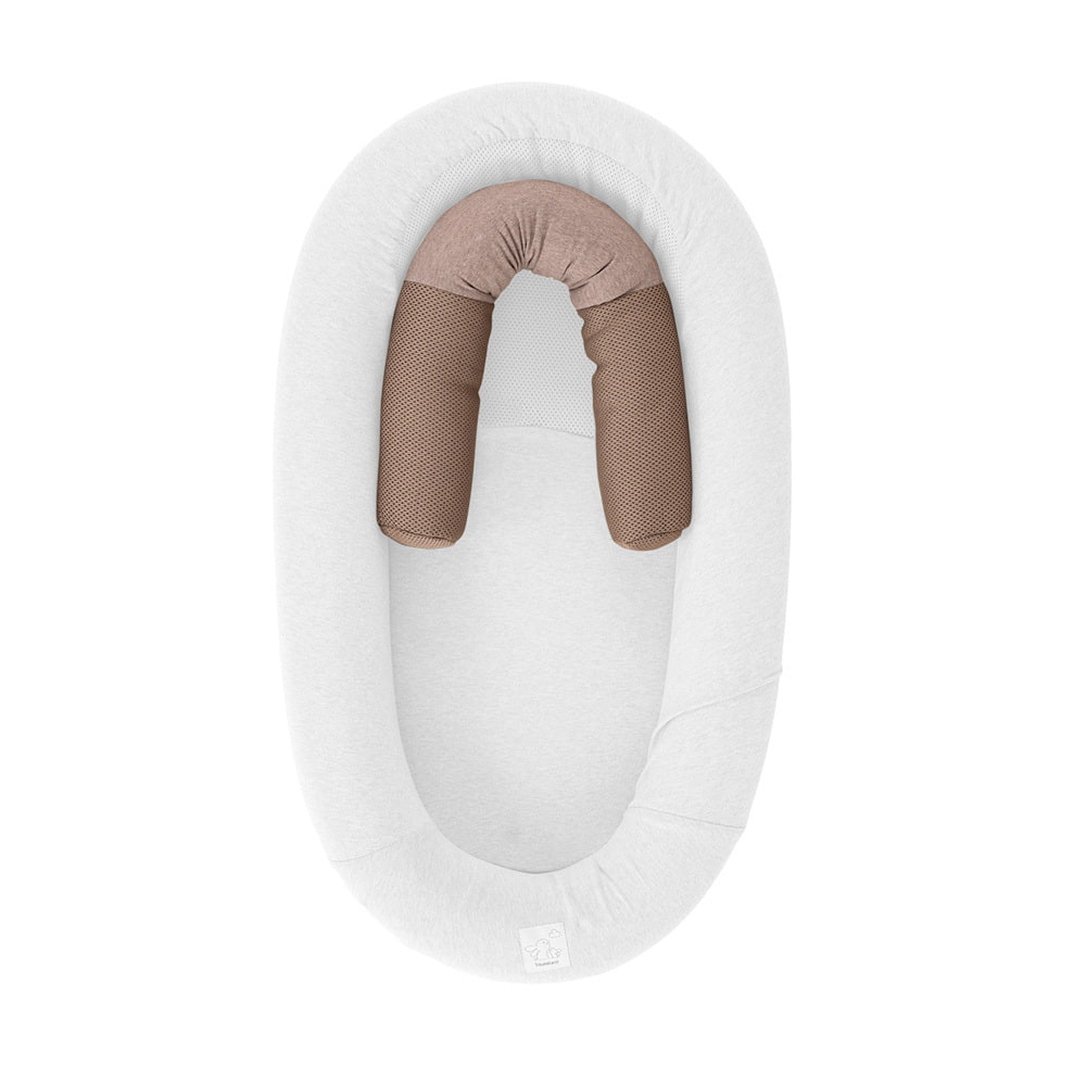 Nest Reducer Air chestnut frontal in baby nest Home