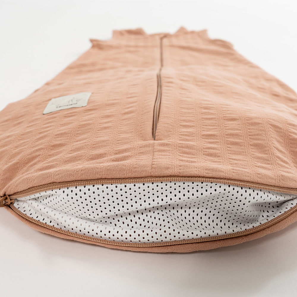 signature-sleeping-bag-summer-mocca-detail
