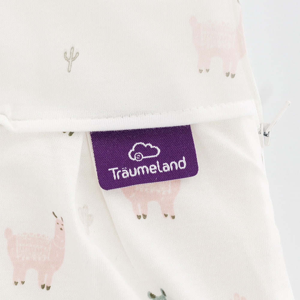 All-season sleeping bag llama detail