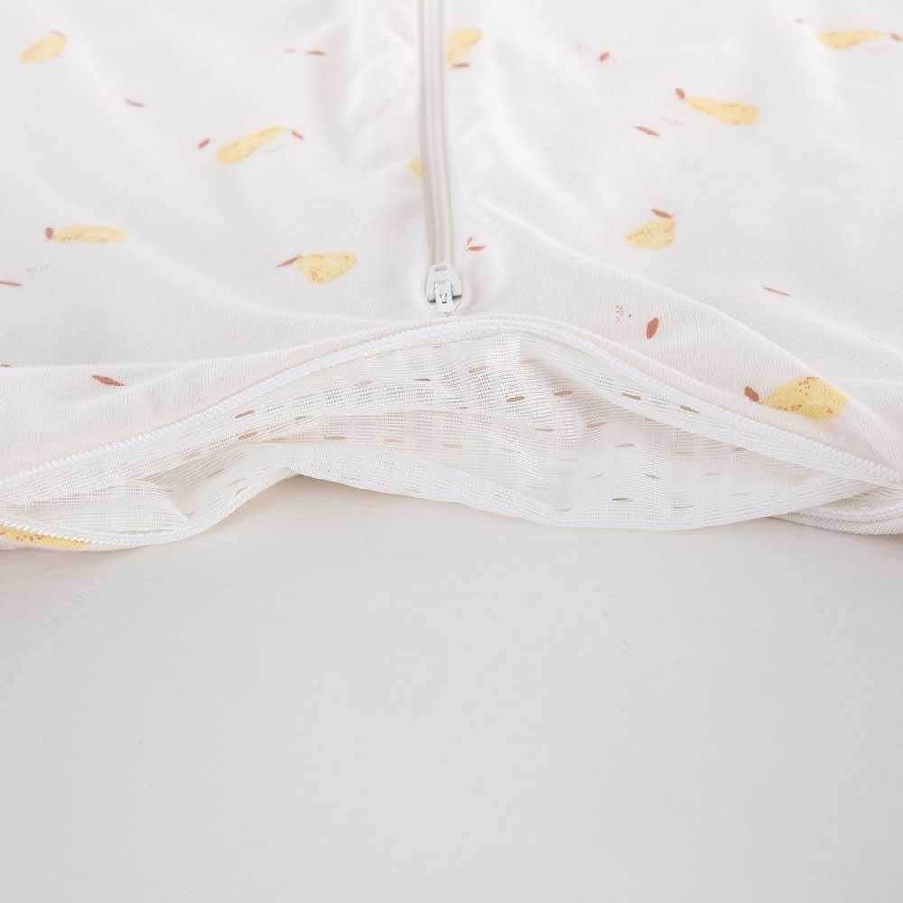 Pera Sleeping Bag with Feet and Ventilation