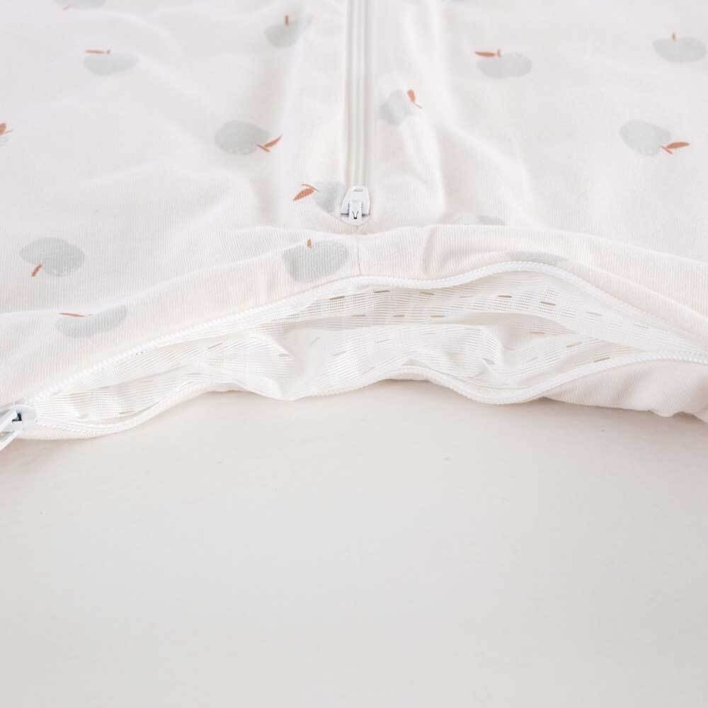 Mela Sleeping Bag with Feet and Ventilation