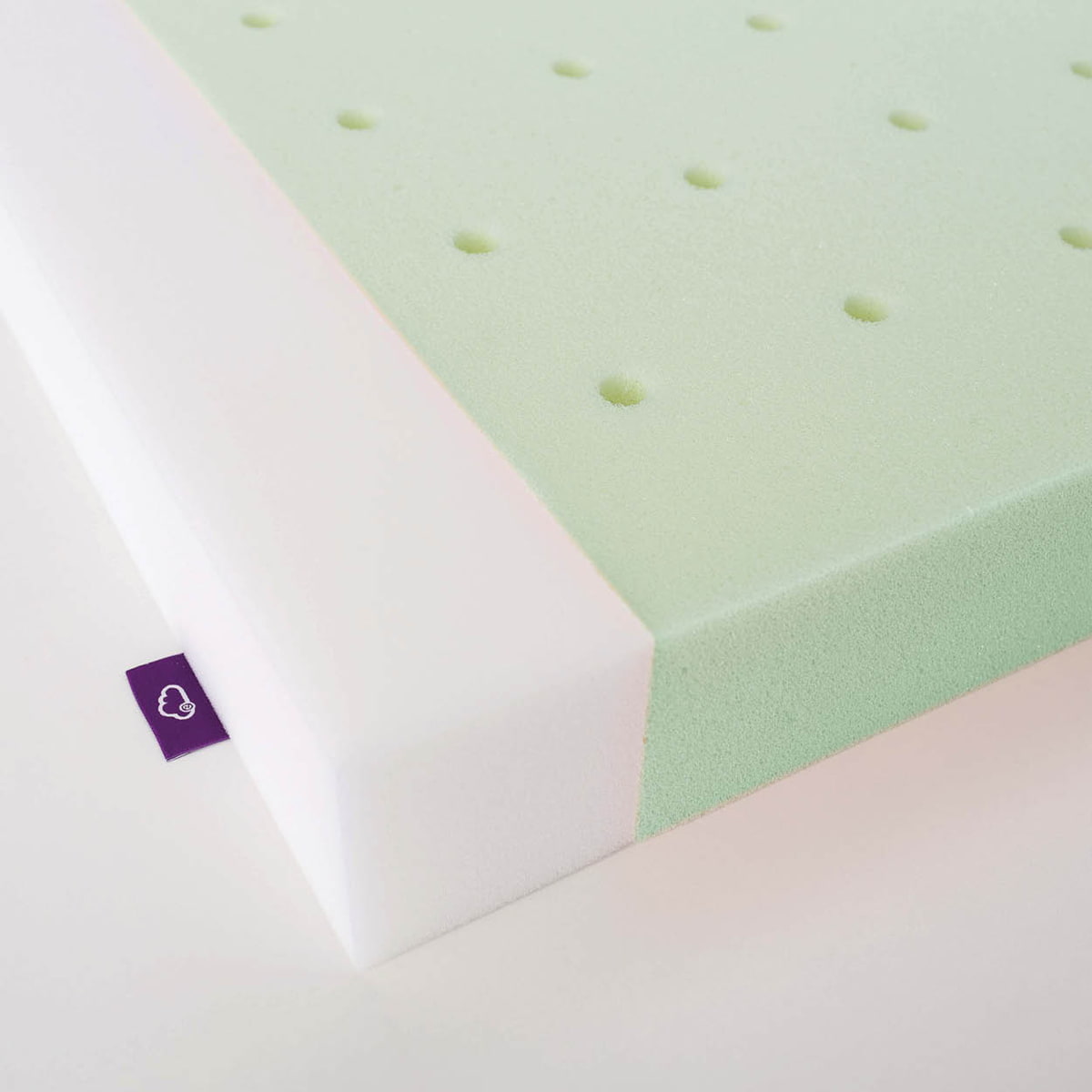 Träumeland mattress core shooting star Cold foam core with vertical ventilation channels and safety edges